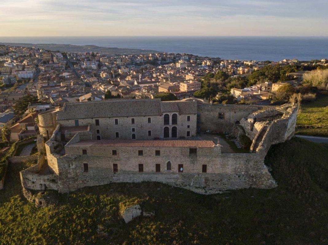 Civico 36 Apartment Vibo Valentia Εξωτερικό φωτογραφία